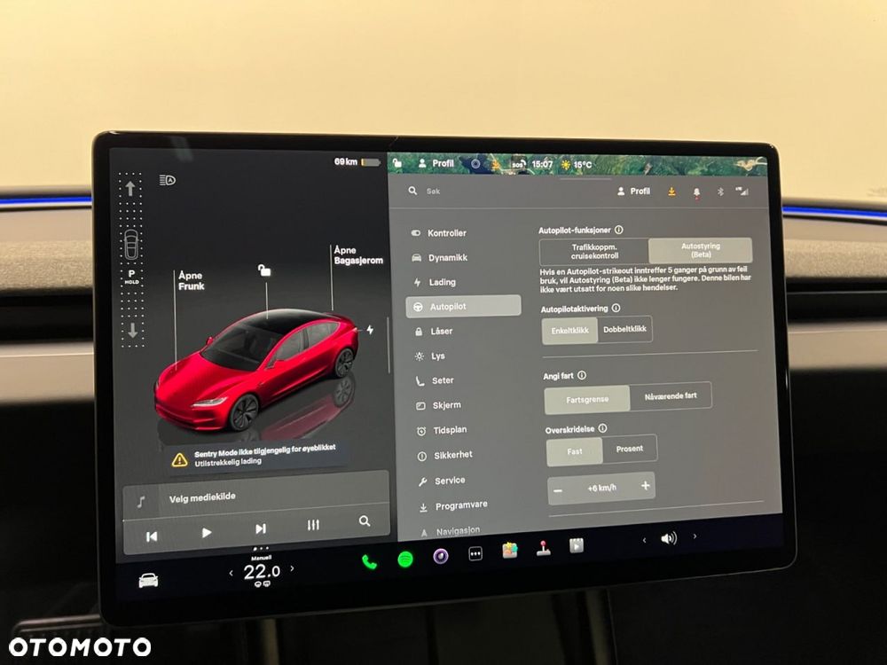 Tesla Model 3 - 24