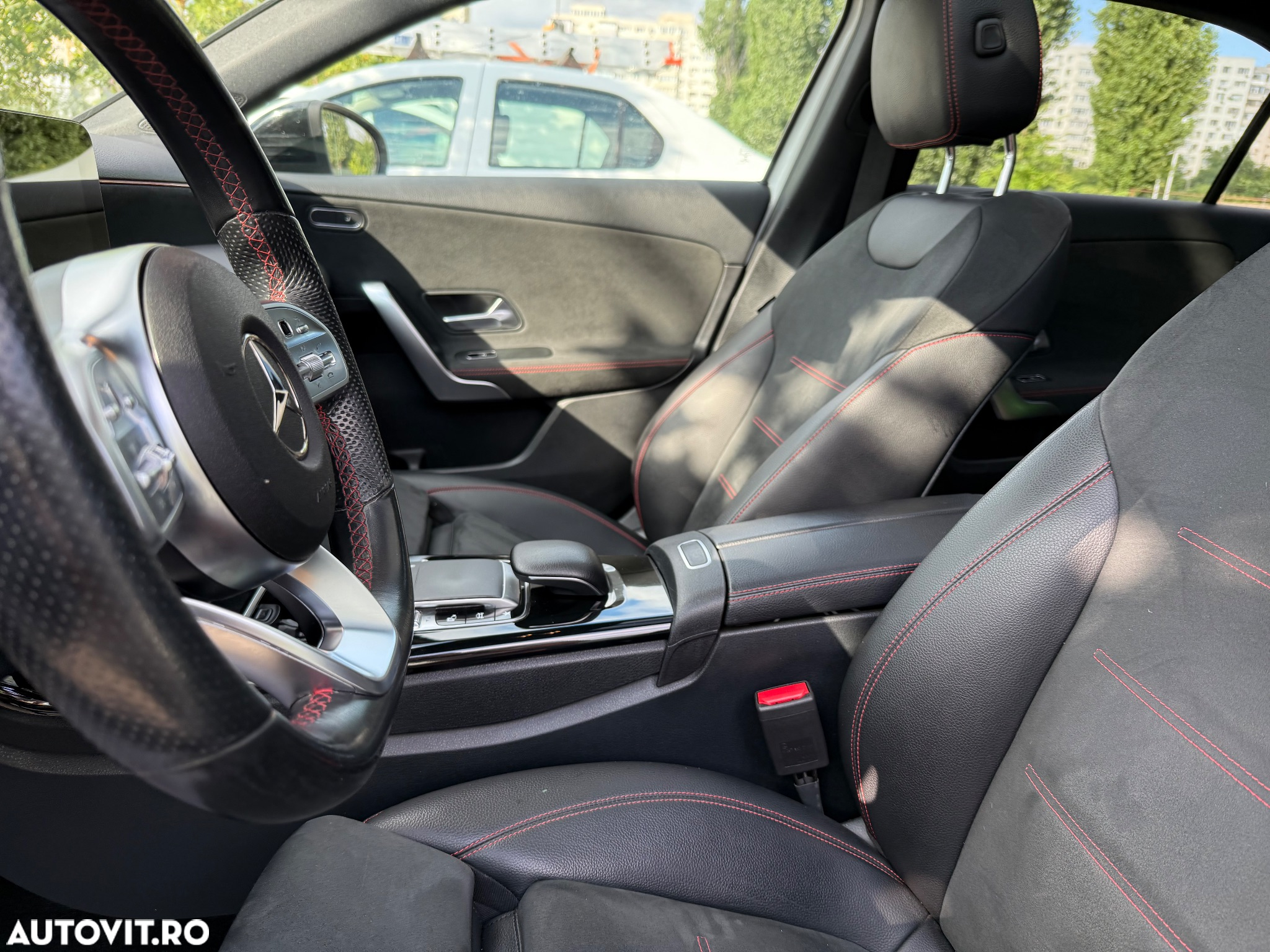 Mercedes-Benz A 180 d 7G-DCT AMG Line - 29