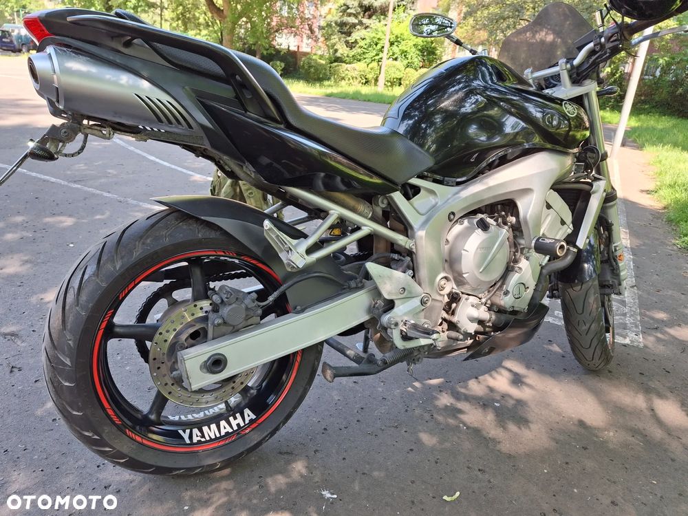 Yamaha FZ6 - 1