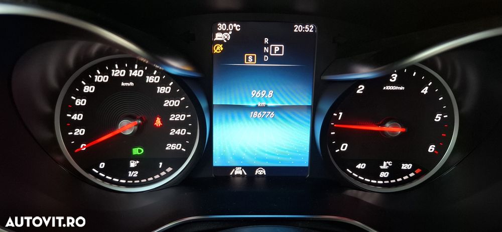 Mercedes-Benz GLC 220 d 4Matic 9G-TRONIC - 31