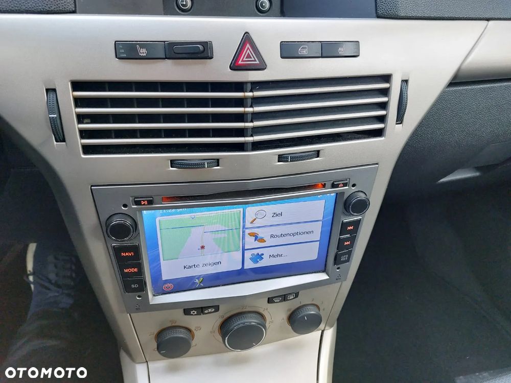 Opel Astra 1.8 Caravan Cosmo - 9