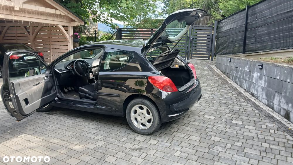 Peugeot 207 1.4 16V Trendy - 10