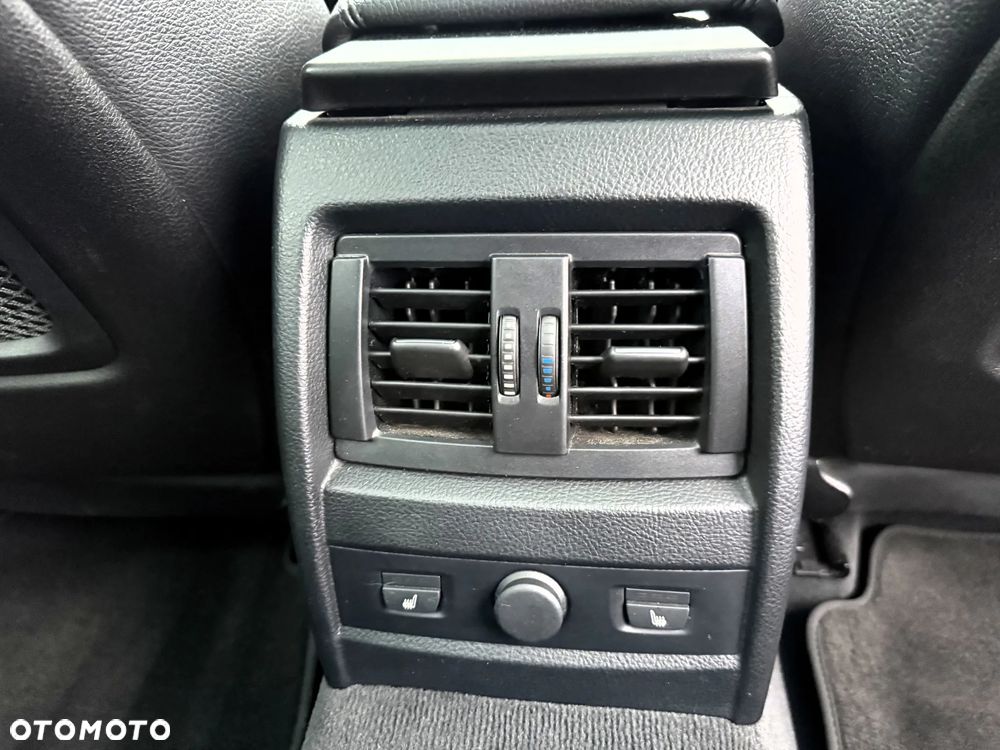 BMW 3GT 320d Sport-Aut - 15