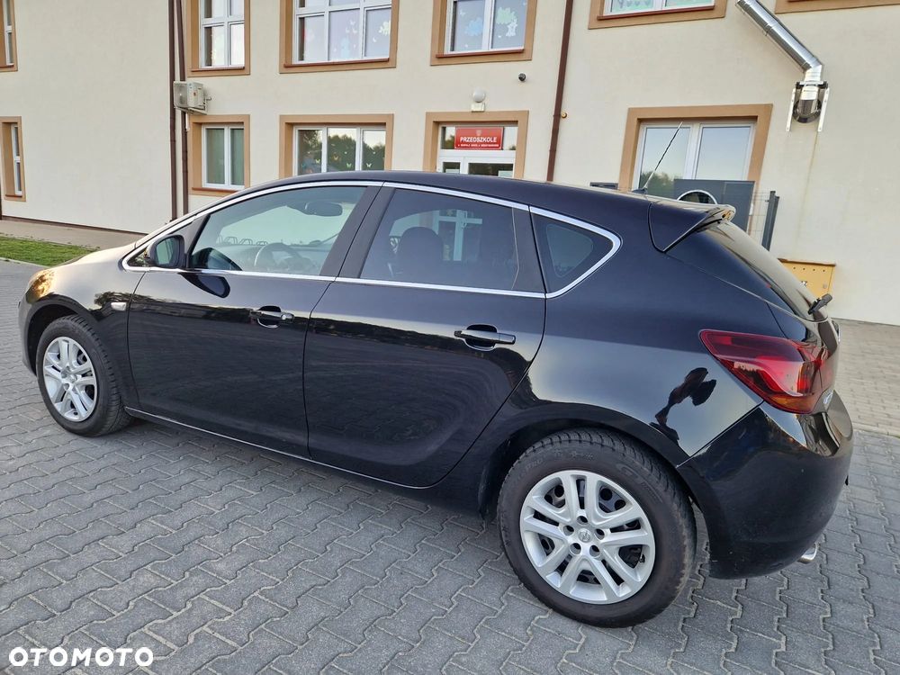Opel Astra 1.4 T Cosmo S&S - 4