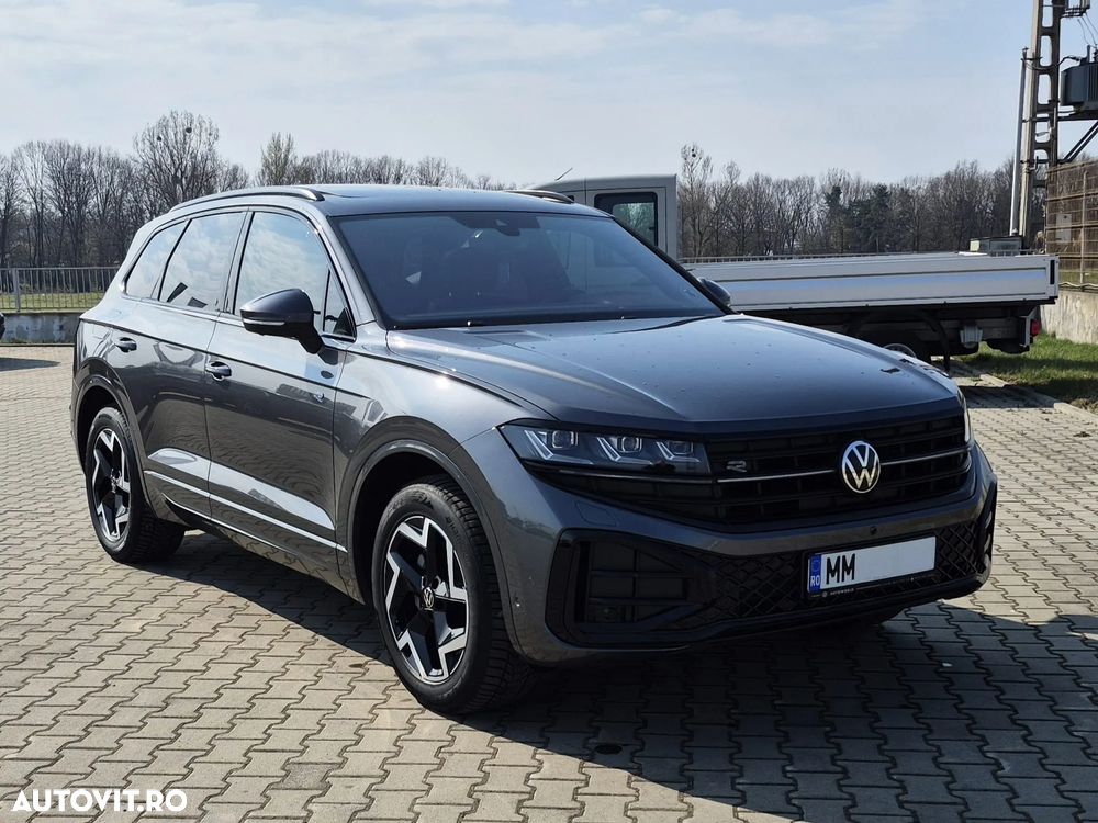 Volkswagen Touareg V6 TDI 4MOTION R-Line - 2