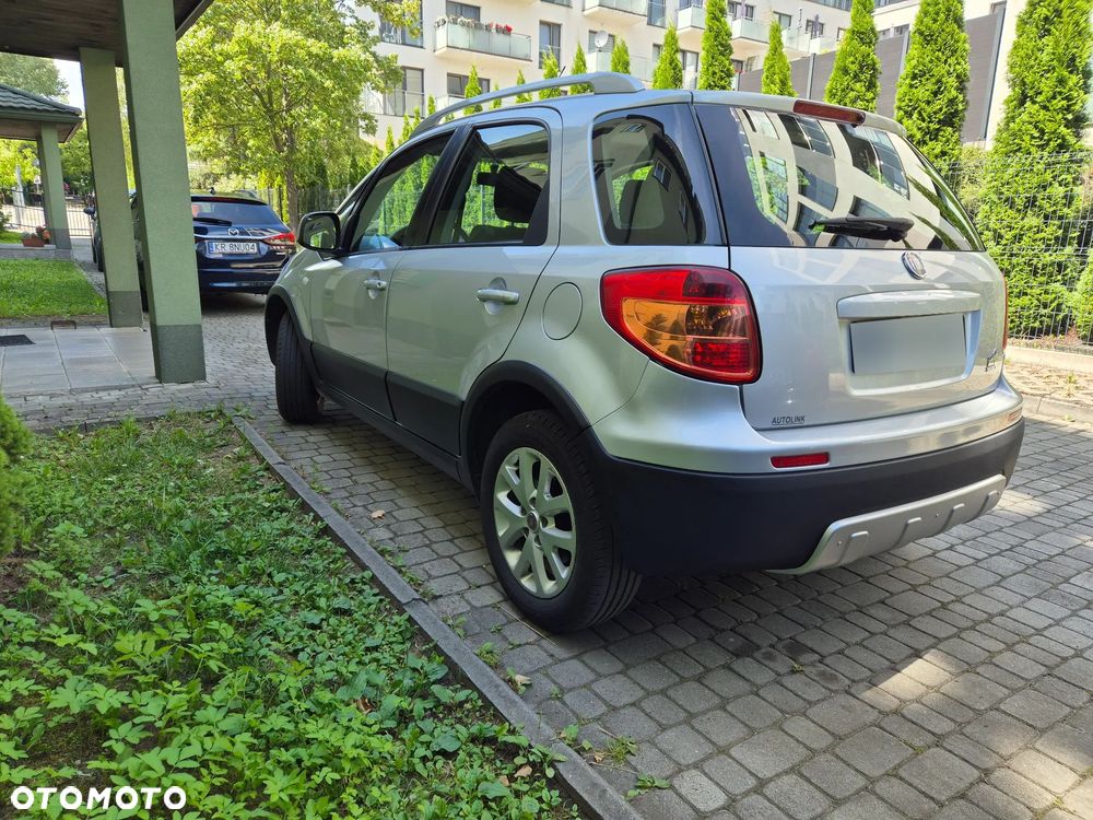 Fiat Sedici 1.6 16V 4x4 Emotion - 8