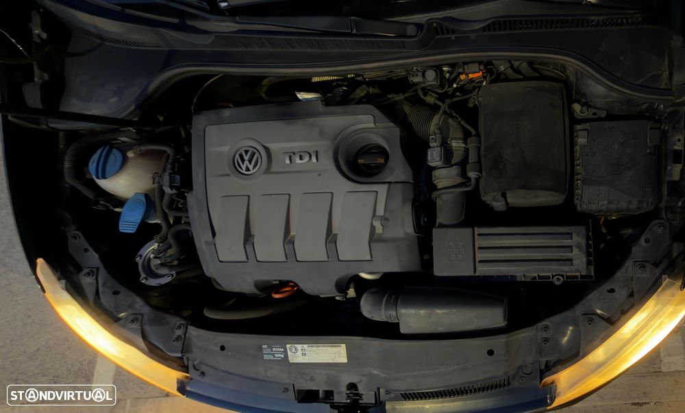 VW Golf 1.6 TDi Trendline BlueMotion - 14