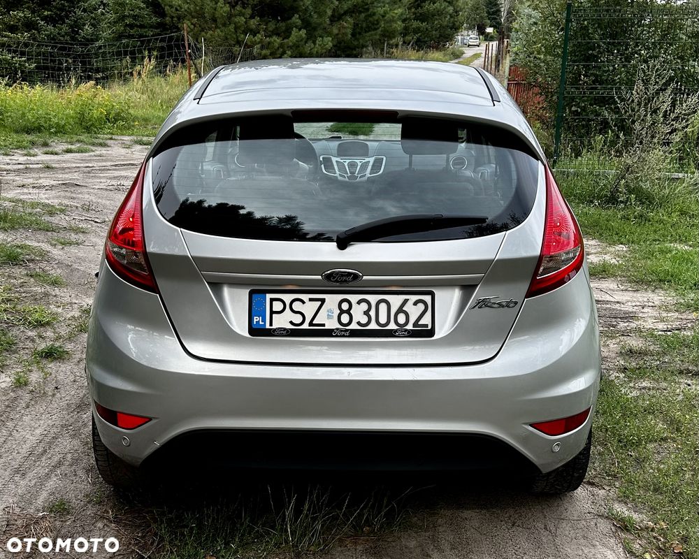 Ford Fiesta 1.25 Ambiente - 2