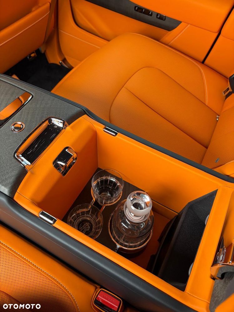 Rolls-Royce Cullinan - 11