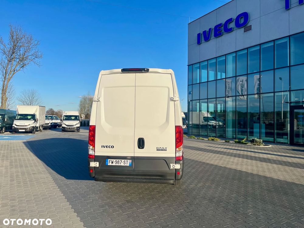 Iveco Daily 35S14N - 4