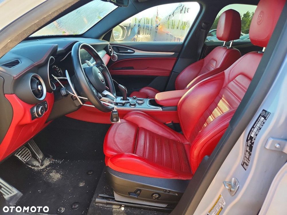 Alfa Romeo Stelvio 2.0 Turbo Veloce TI Q4 - 21