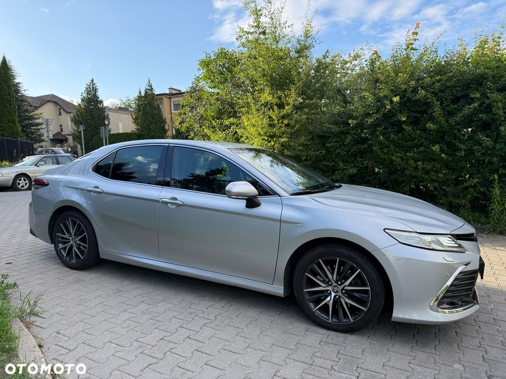 Toyota Camry 2.5 Hybrid Executive CVT - 19