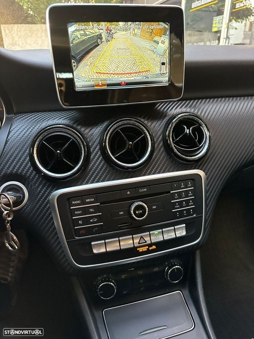 Mercedes-Benz GLA 220 d Urban - 15