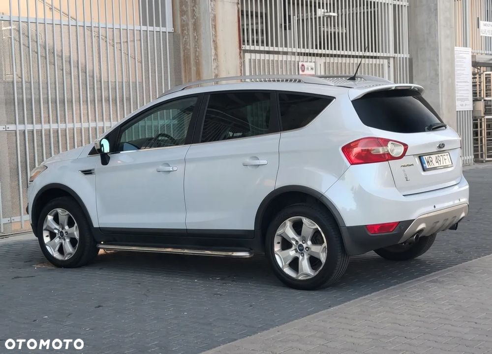 Ford Kuga - 10