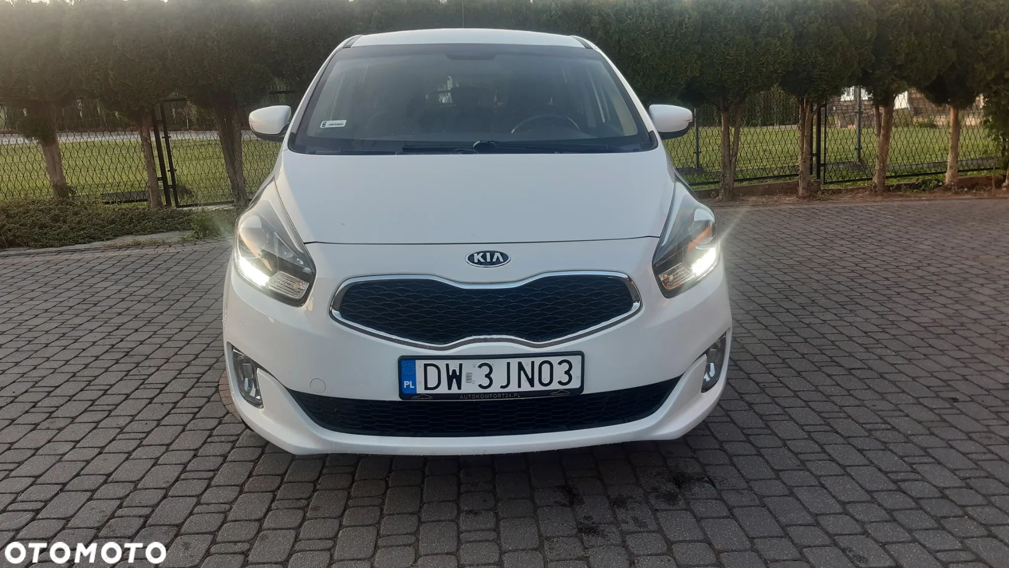 Kia Carens 1.7 CRDi L - 1