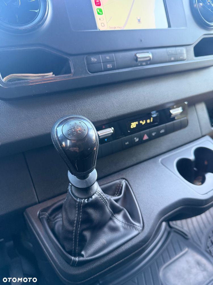 Mercedes-Benz Sprinter - 27