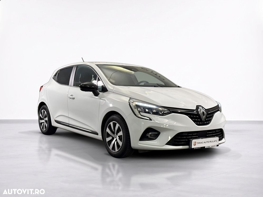 Renault Clio - 8
