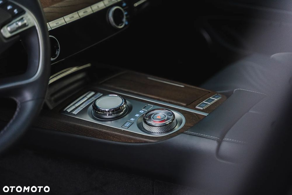 Genesis G80 2.5T AWD AT8 Luxury Line - 26