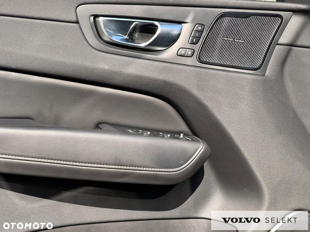 Volvo XC 60 - 21