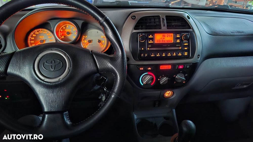 Toyota RAV4 2.0 Sol - 9