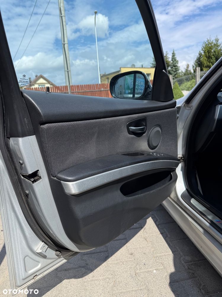 BMW Seria 3 320d DPF - 9