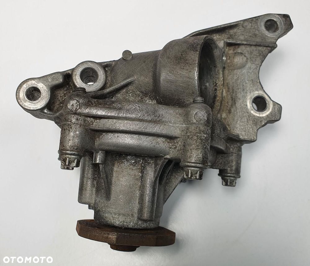 PODSTAWA POMPY WODY MERCEDES W245 CDI A6402010001 - 2