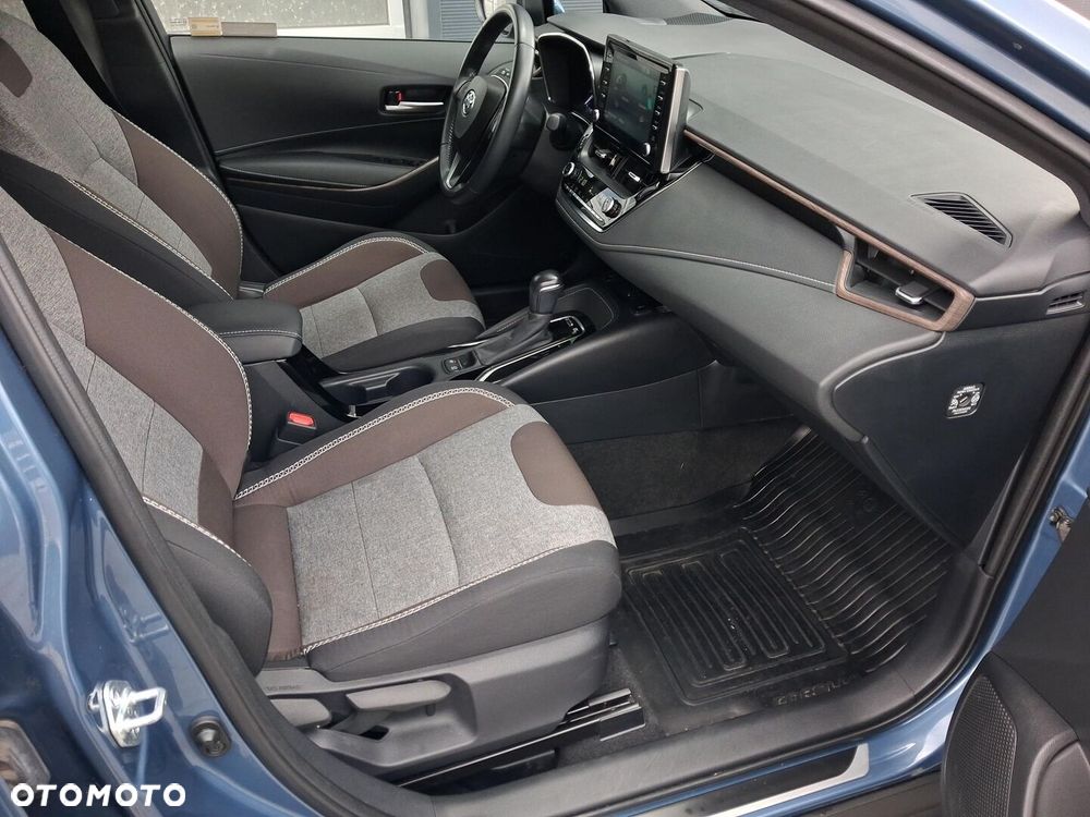 Toyota Corolla 1.8 Hybrid Trek - 14