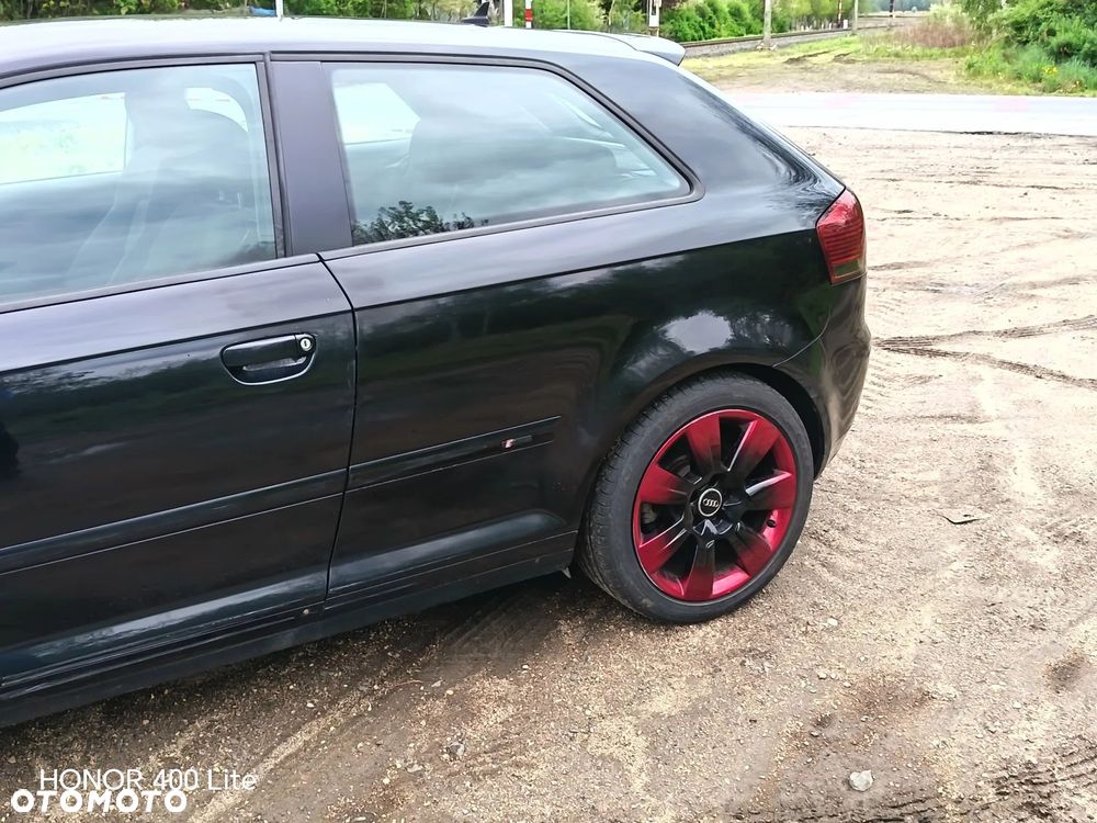 Audi A3 3-drzwiowe 2.0 FSI Ambiente - 9