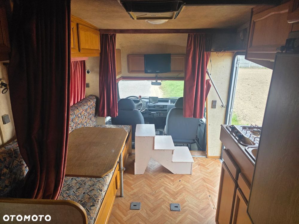 Ford Transit - 13