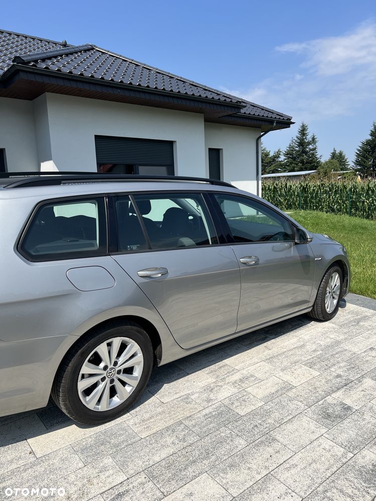 Volkswagen Golf 1.5 TSI BMT Comfortline - 4