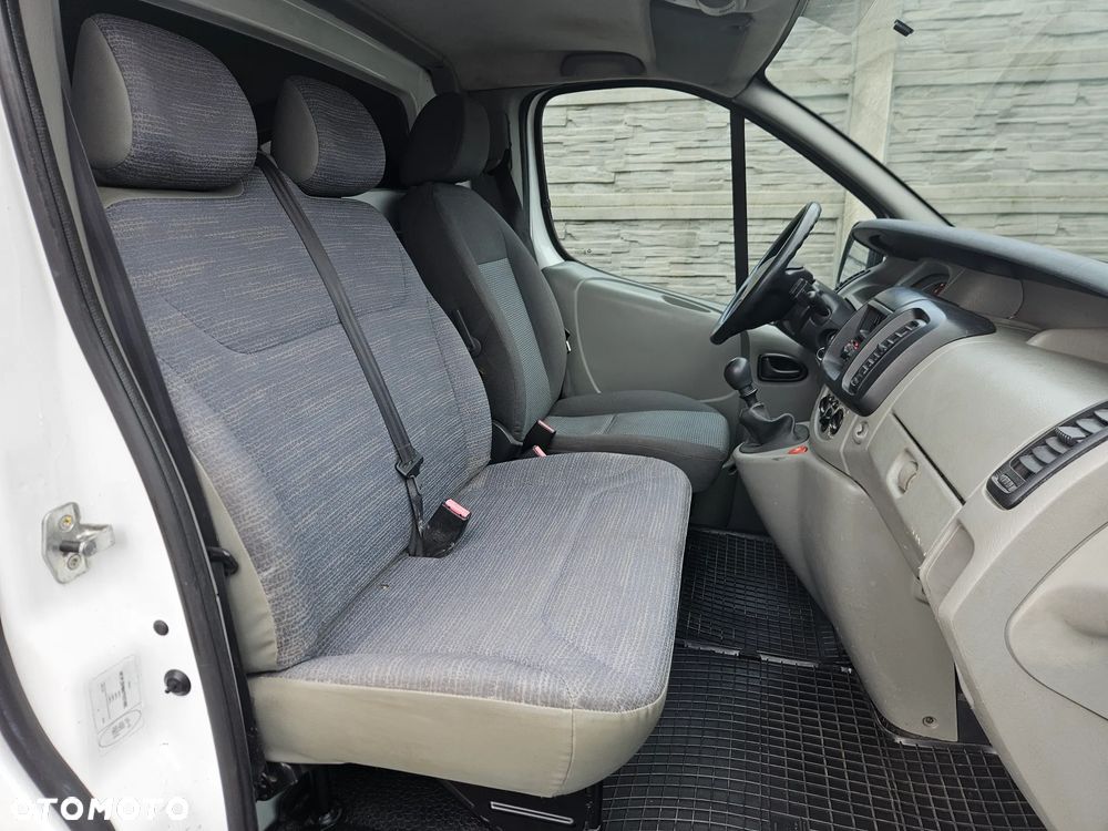 Renault TRAFIC - 15