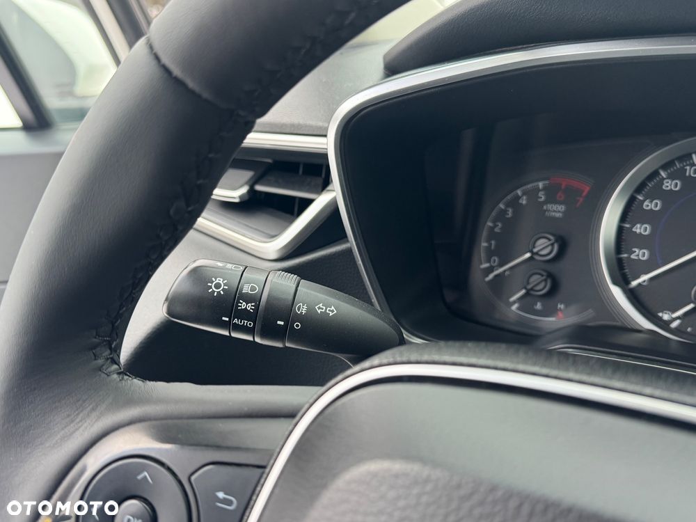 Toyota Corolla 1.8 Hybrid GPF Active - 31