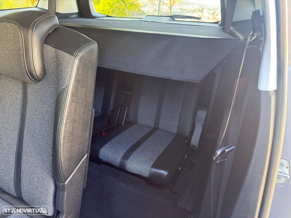 Peugeot 5008 1.5 BlueHDi Allure Pack EAT8 - 13