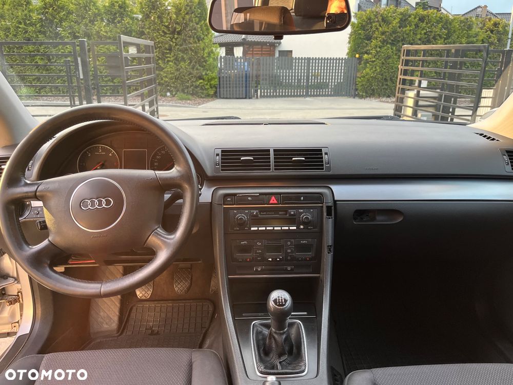 Audi A4 Avant - 27