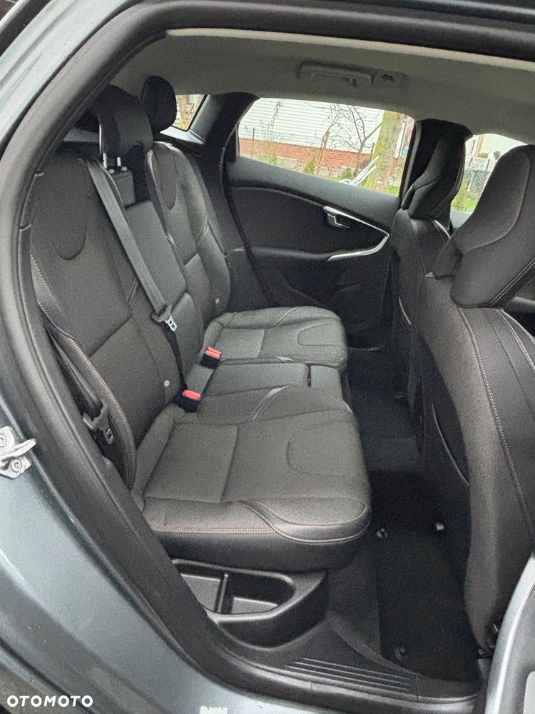 Volvo V40 D2 Ocean Race - 33