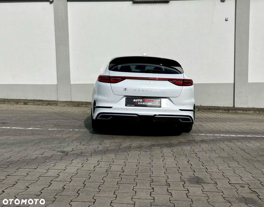 Kia ProCeed - 33
