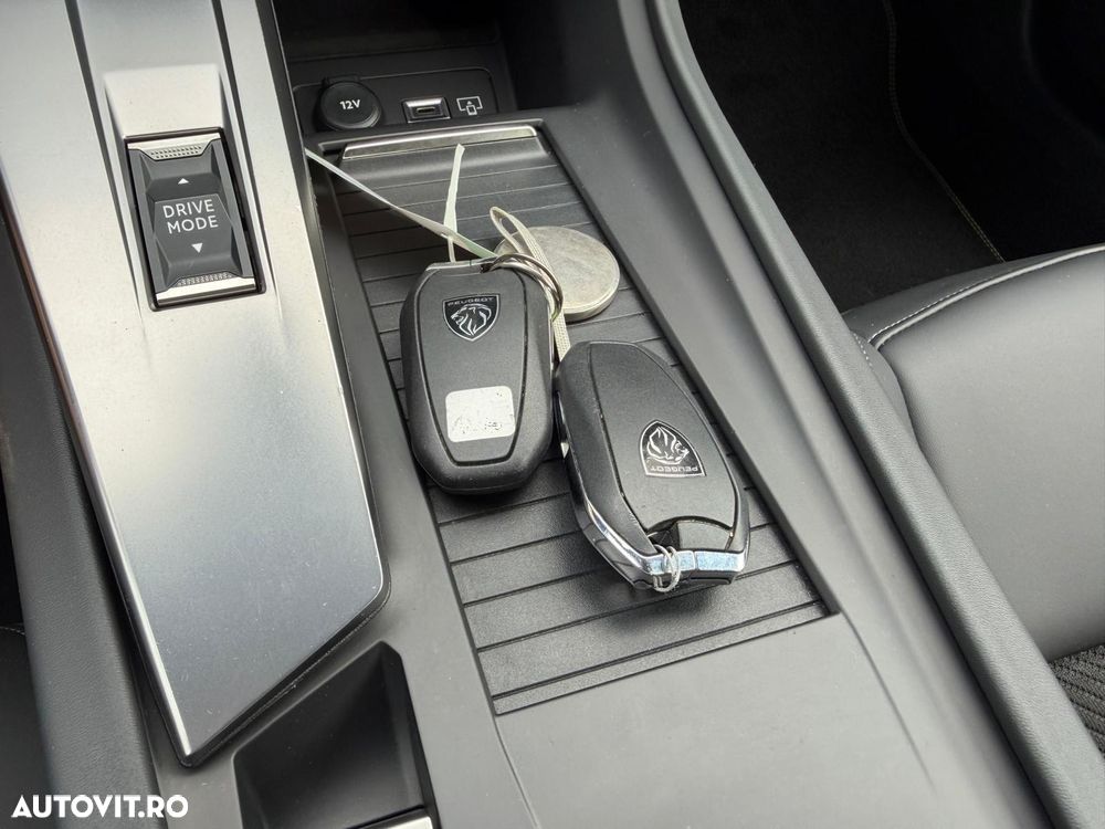 Peugeot 408 1.6L 180 PHEV GT - 15