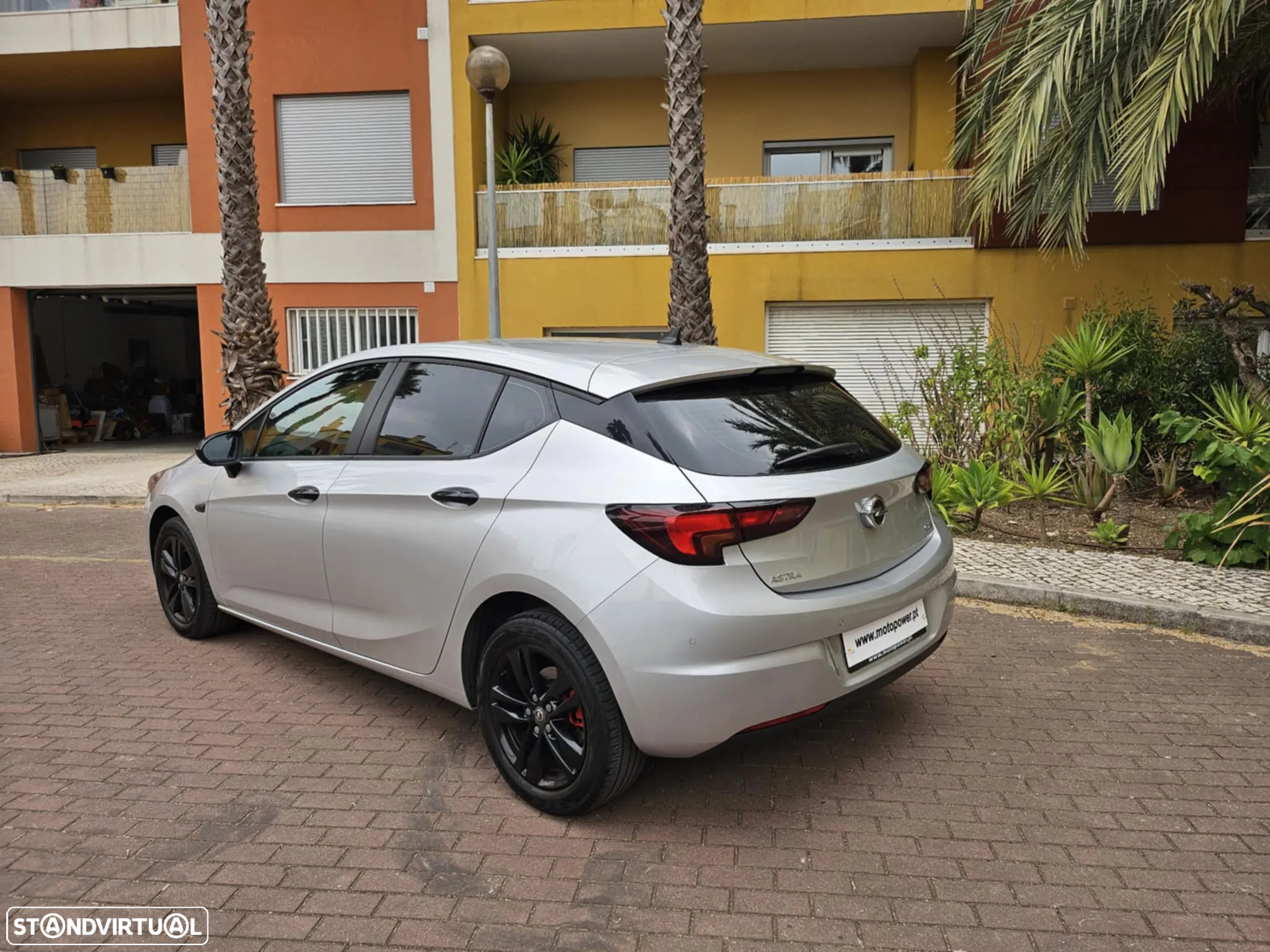 Opel Astra 1.6 CDTI Dynamic Sport S/S - 16