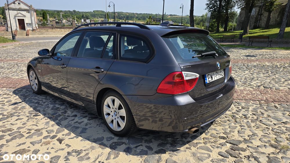 BMW Seria 3 - 12