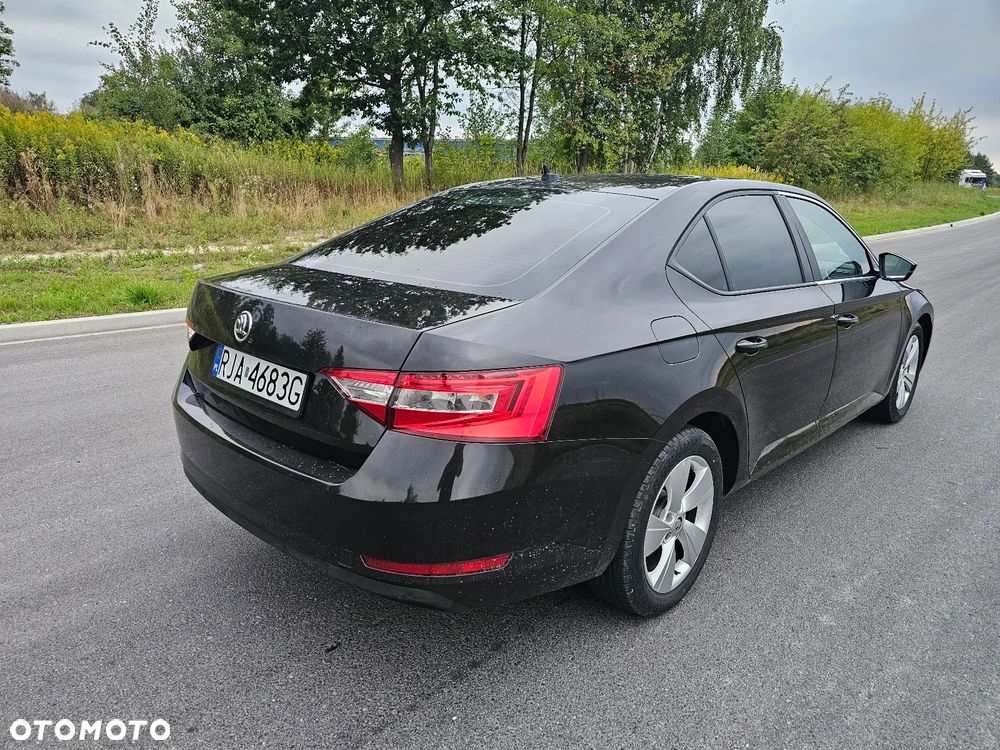 Skoda Superb - 2