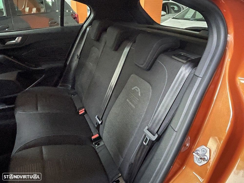 Ford Focus 1.0 EcoBoost Active - 10