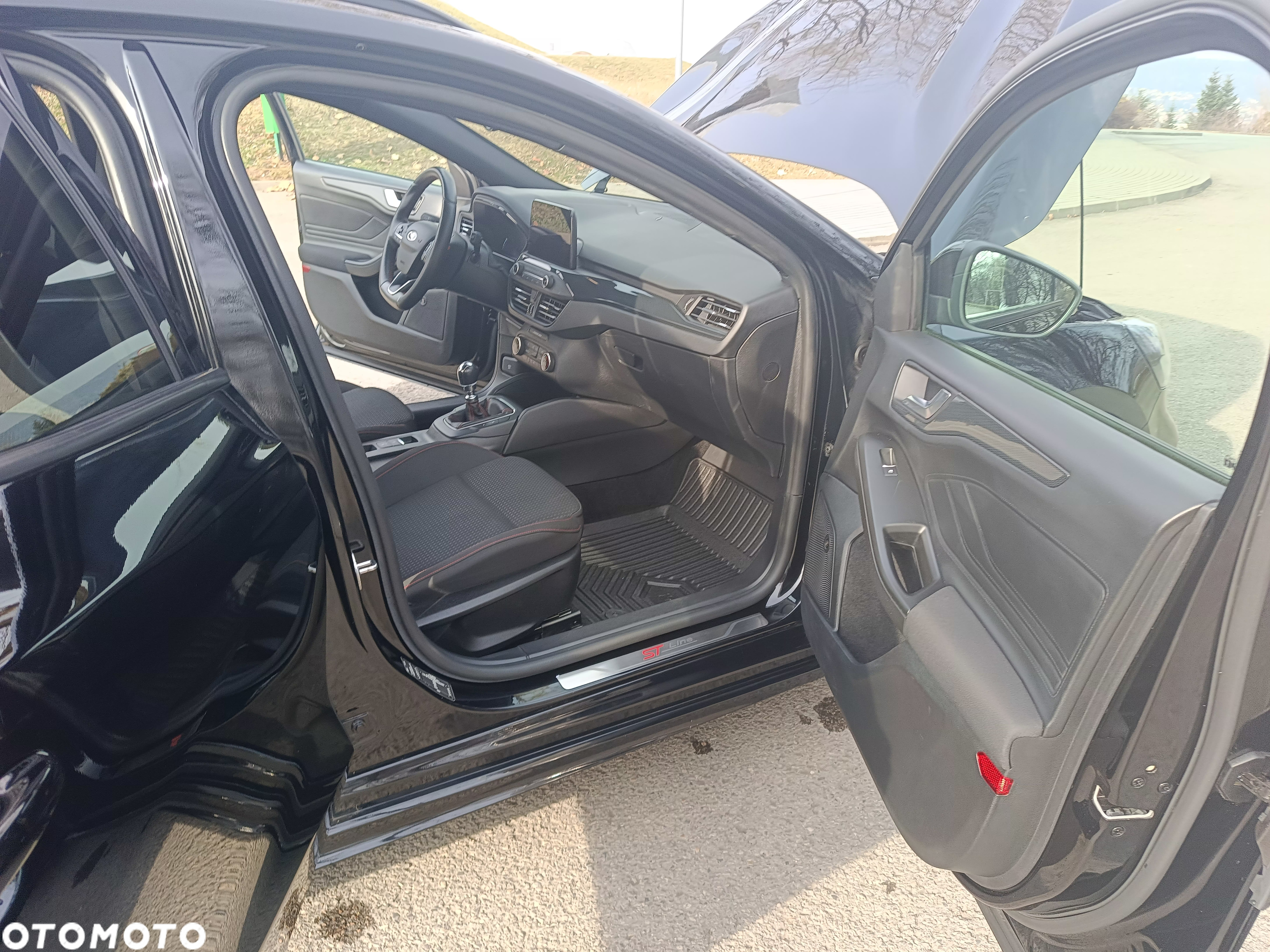 Ford Focus 1.5 EcoBoost Start-Stopp-System ST-LINE - 38