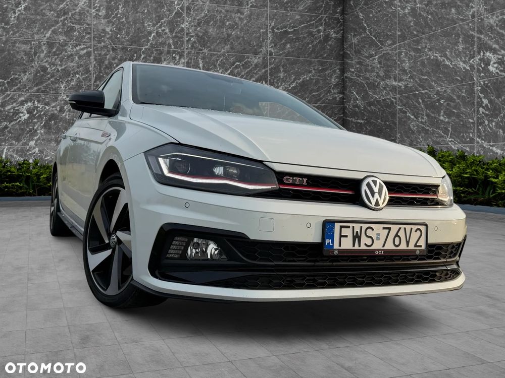 Volkswagen Polo 2.0 TSI DSG GTI - 1