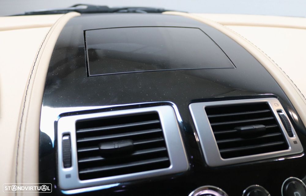 Aston Martin Vantage Coupe V8 Sportshift - 28