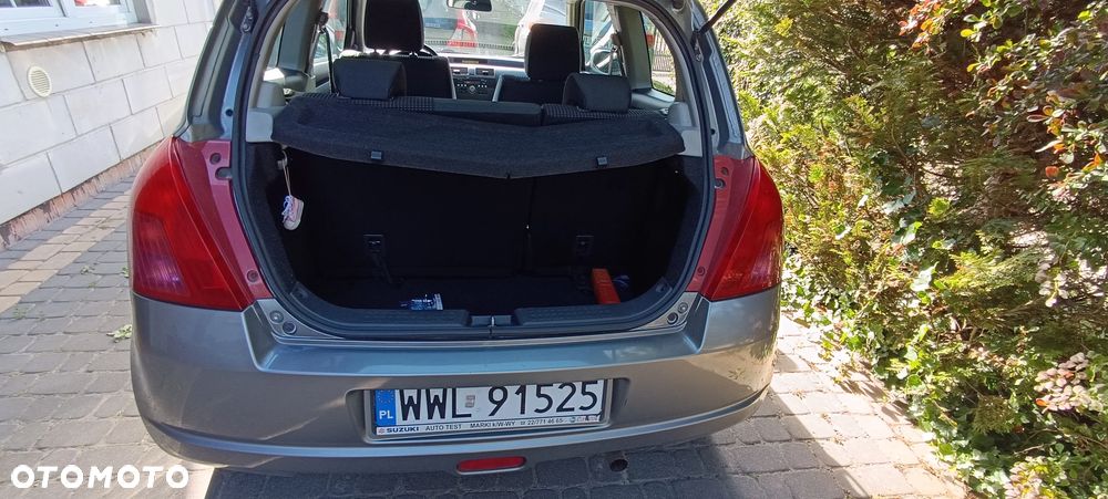 Suzuki Swift - 11
