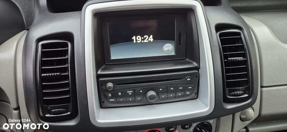 Opel Vivaro - 32