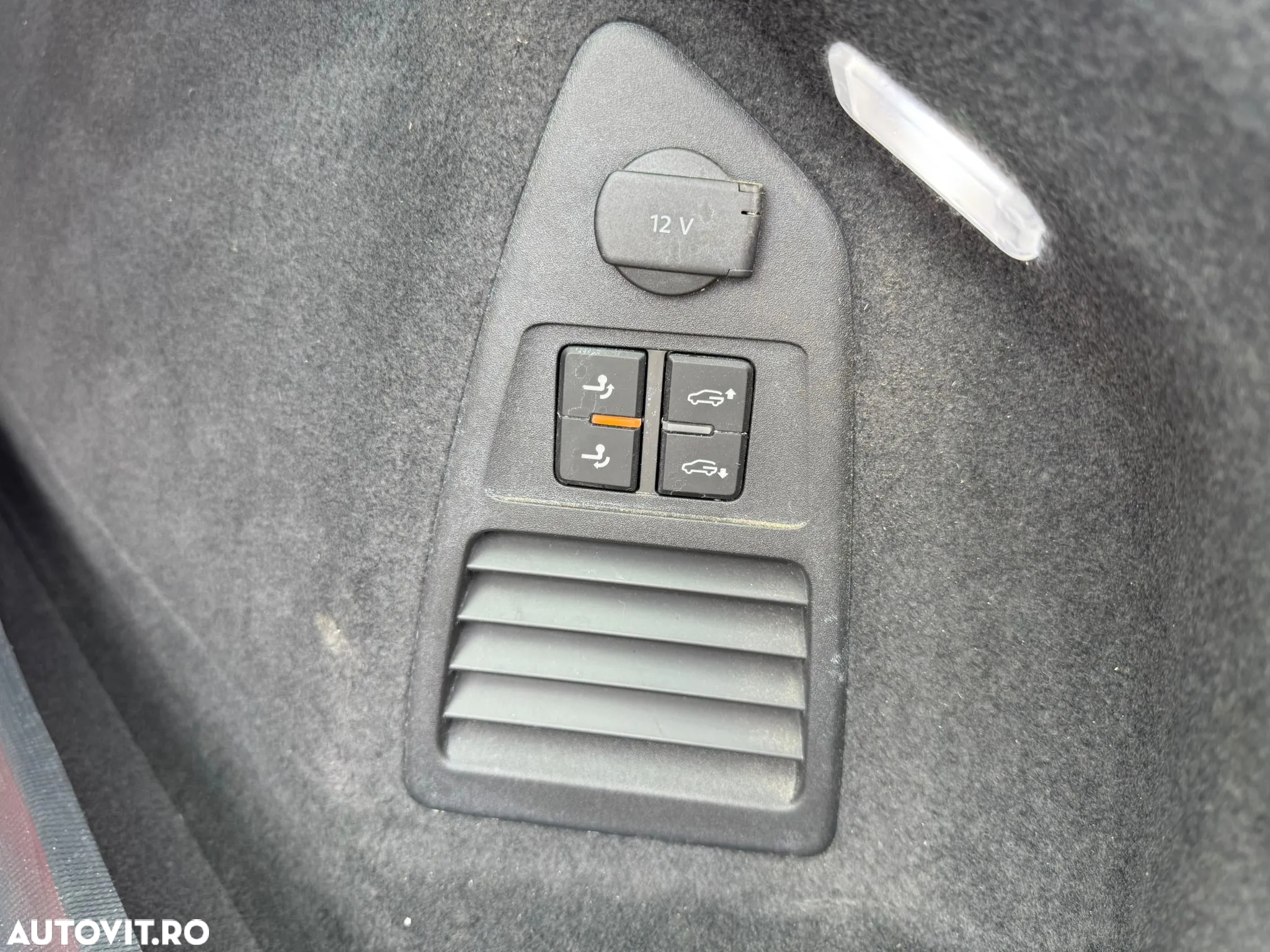 Volkswagen Touareg V6 TSI 4MOTION Elegance - 27