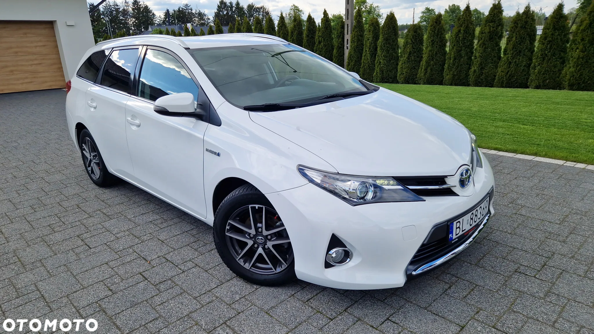 Toyota Auris 1.8 VVT-i Hybrid Automatik Touring Sports Design Edition - 31