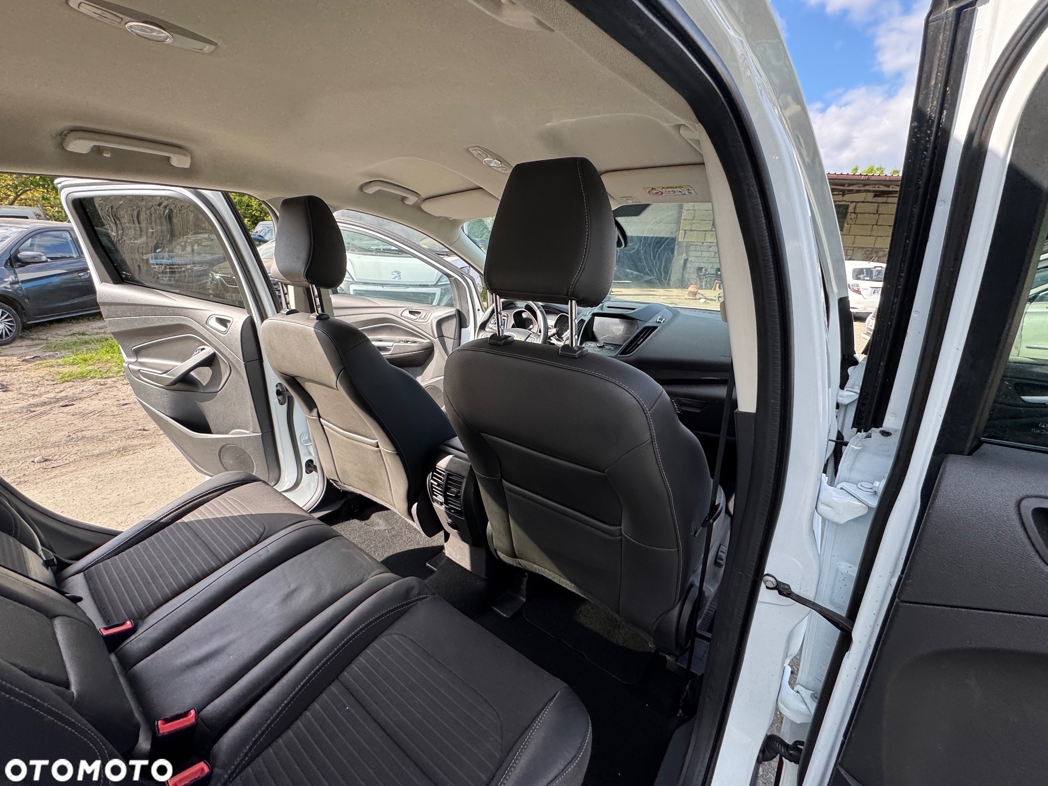 Ford Kuga - 11