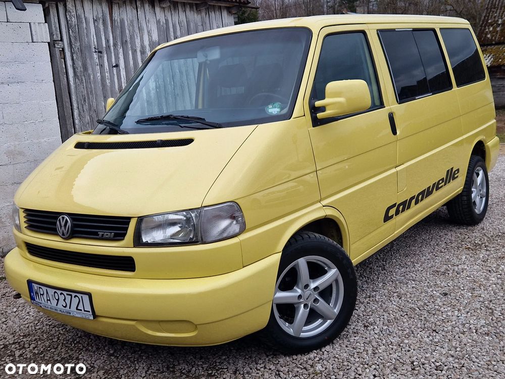 Volkswagen Caravelle - 1